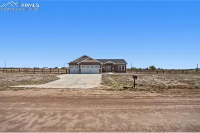 667 E Vermillion Drive, Pueblo, CO 81007 - Photo 5