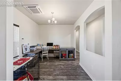 667 E Vermillion Drive, Pueblo, CO 81007 - Photo 7