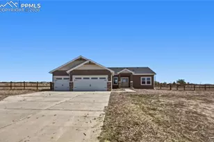 667 E Vermillion Dr, Pueblo, CO 81007 - Photo 1