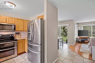 652 Echo Ln, Colorado Springs, CO 80904 - Photo 5