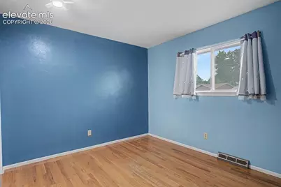 2110 Greenwich Circle, Colorado Springs, CO 80909 - Photo 25