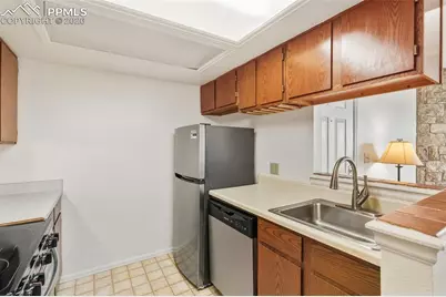 918 Tenderfoot Hill Road #202, Colorado Springs, CO 80906 - Photo 19