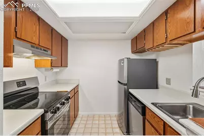 918 Tenderfoot Hill Road #202, Colorado Springs, CO 80906 - Photo 17