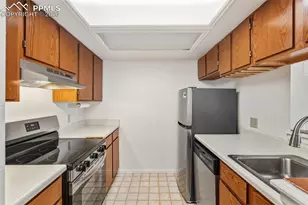 918 Tenderfoot Hill Rd, Colorado Springs, CO 80906 - Photo 17