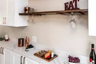 1021 Pioneer Ln, Colorado Springs, CO 80904 - Photo 17