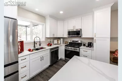 1021 Pioneer Lane, Colorado Springs, CO 80904 - Photo 13