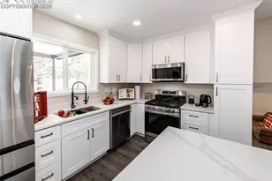 1021 Pioneer Ln, Colorado Springs, CO 80904 - Photo 13