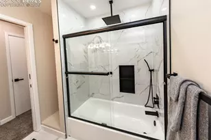 1021 Pioneer Ln, Colorado Springs, CO 80904 - Photo 31