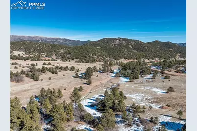 221 Chris Crossover, Canon City, CO 81212 - Photo 23