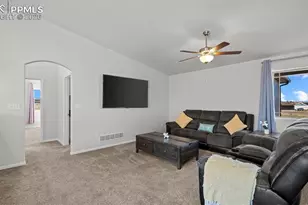 1196 E Purcell Pl, Pueblo, CO 81007 - Photo 7