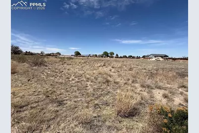 583 E Woodleaf Drive, Pueblo, CO 81007 - Photo 5