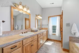 17255 Lamplight Dr, Monument, CO 80132 - Photo 9
