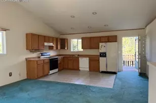 523 Spruce Lake Dr, Divide, CO 80814 - Photo 3