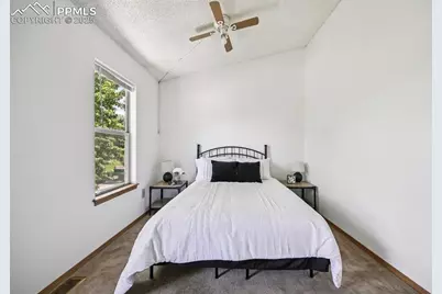 4220 Hunting Meadows Circle, Colorado Springs, CO 80916 - Photo 23