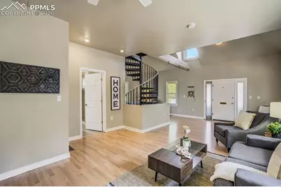 718 Sahwatch Street, Colorado Springs, CO 80903 - Photo 13