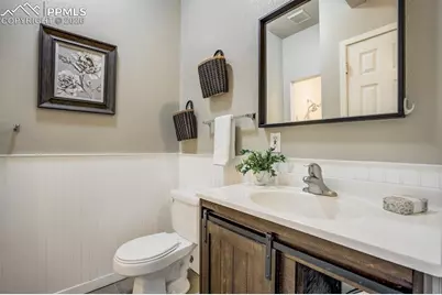 718 Sahwatch Street, Colorado Springs, CO 80903 - Photo 9