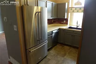 4825 Eldon Dr, Colorado Springs, CO 80916 - Photo 5