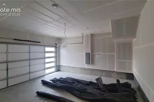 729 Belleza Vw, Colorado Springs, CO 80907 - Photo 31