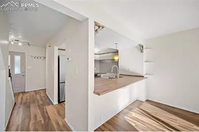 4279 Hunting Meadows Circle #5, Colorado Springs, CO 80916 - Photo 7