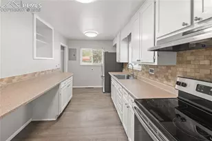 2318 E Caramillo St, Colorado Springs, CO 80909 - Photo 9