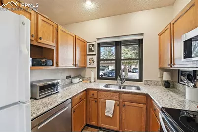 510 Autumn Crest Circle #A, Colorado Springs, CO 80919 - Photo 7