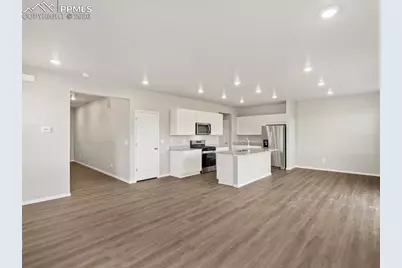 6754 Roundtail Way, Colorado Springs, CO 80925 - Photo 3