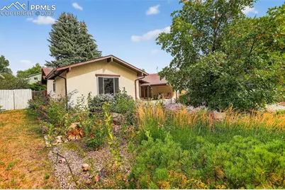 6035 Tuckerman Lane, Colorado Springs, CO 80918 - Photo 5