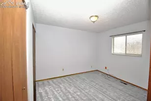 1702 Auburn Dr, Colorado Springs, CO 80909 - Photo 9