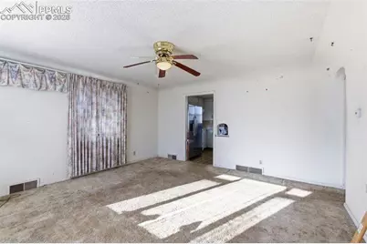 1824 W Platte Avenue, Colorado Springs, CO 80904 - Photo 9