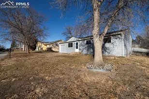 1911 Del Mar Dr, Colorado Springs, CO 80910 - Photo 13