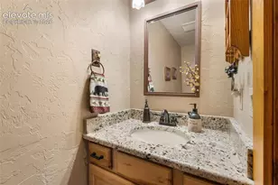 567 Co Rd 31, Florissant, CO 80816 - Photo 23