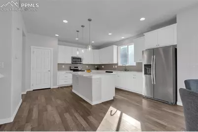 1852 Blue Court, Castle Rock, CO 80104 - Photo 7