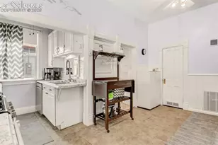 1532 W Pikes Peak Ave, Colorado Springs, CO 80904 - Photo 17