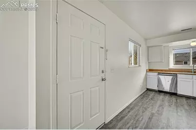 1051 Mazatlan Circle, Colorado Springs, CO 80910 - Photo 7
