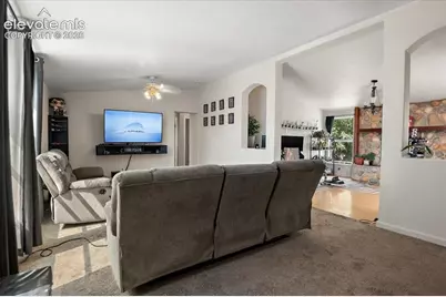 544 N Raymont Drive, Pueblo, CO 81007 - Photo 15