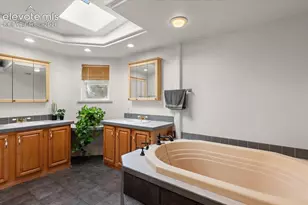 544 N Raymont Dr, Pueblo, CO 81007 - Photo 25