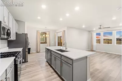 8093 Yellowleaf Place, Colorado Springs, CO 80908 - Photo 9