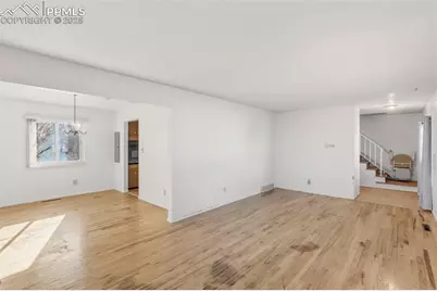 807 Holland Park Boulevard, Colorado Springs, CO 80907 - Photo 5