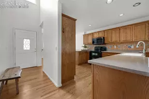 106 Luxury Ln, Colorado Springs, CO 80921 - Photo 5