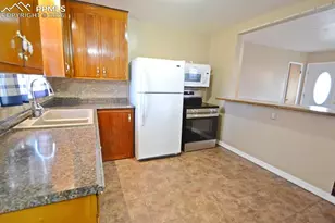 24-26 Mt Washington Dr, Colorado Springs, CO 80906 - Photo 13