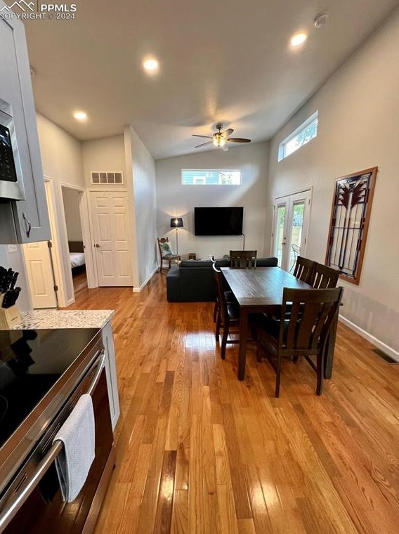 1501 Cucharras St, Colorado Springs CO 80904-4034 exterior