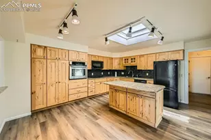 352 Blue Windsor Ln, Colorado Springs, CO 80906 - Photo 9