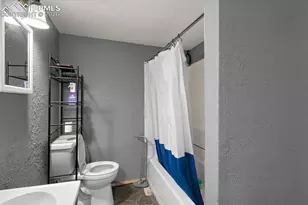 205 Cottonwood St, Pueblo, CO 81004 - Photo 13