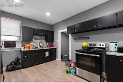 205 Cottonwood Street, Pueblo, CO 81004 - Photo 9