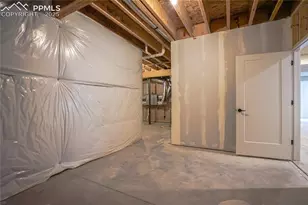 1910 Cuchara Dr, Pueblo, CO 81001 - Photo 33