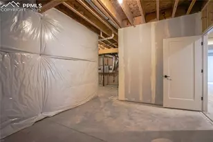 1910 Cuchara Dr, Pueblo, CO 81001 - Photo 33