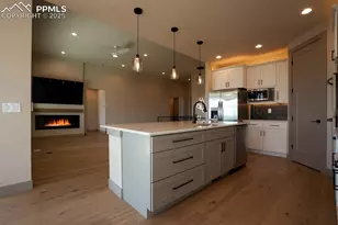 1910 Cuchara Dr, Pueblo, CO 81001 - Photo 7