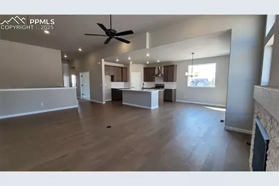 10640 Wolf Lake Drive, Colorado Springs, CO 80924 - Photo 9