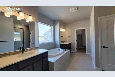 10640 Wolf Lake Drive, Colorado Springs, CO 80924 - Photo 11