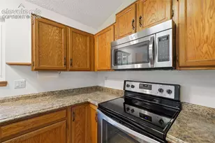 637 Trailcrest Ct, Colorado Springs, CO 80906 - Photo 15
